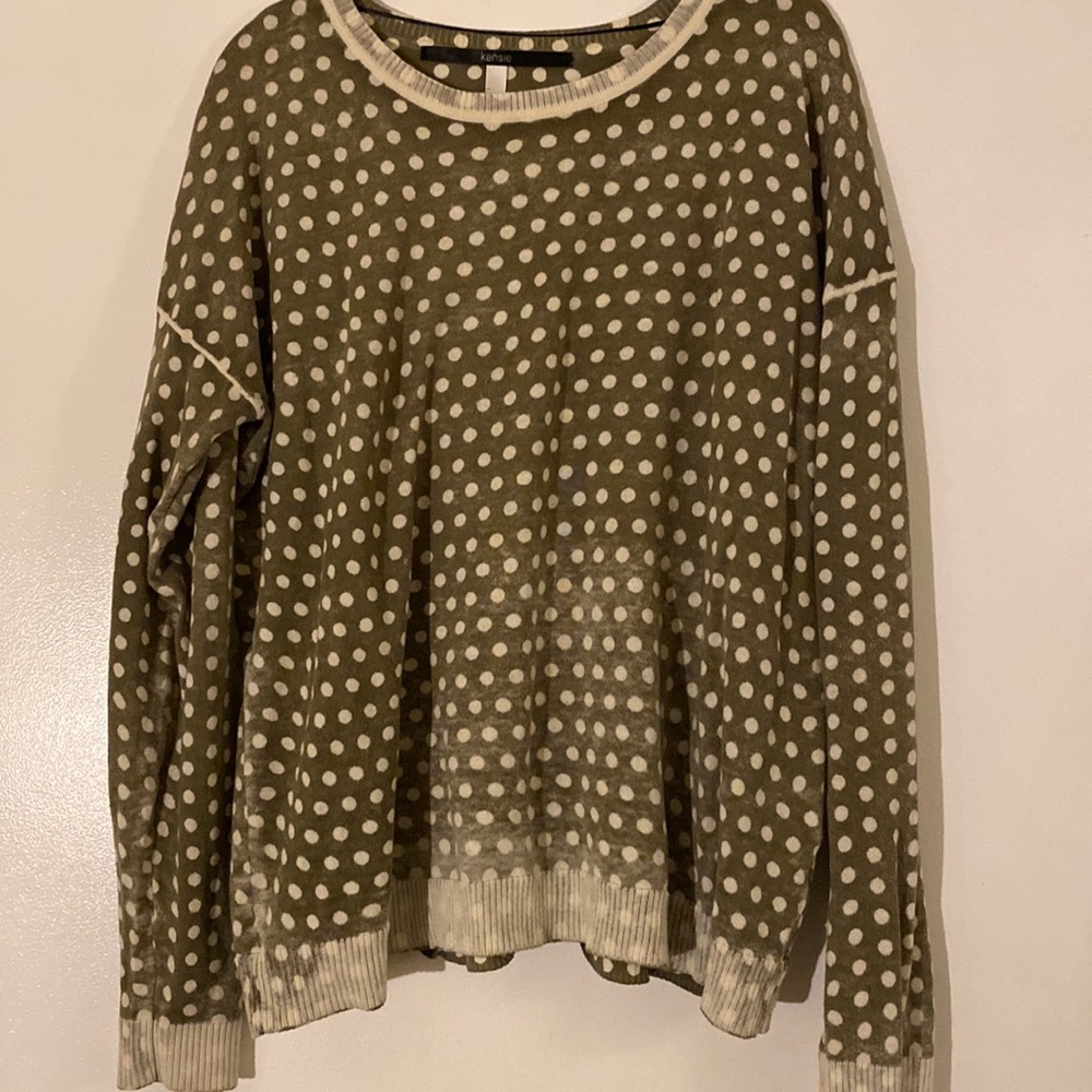 Green polka dot lightweight Kensie sweater
